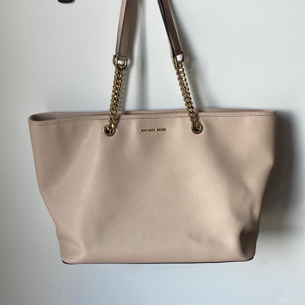 Michael kors purse for women